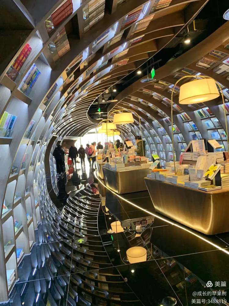 有书有颜有情怀——贵阳钟书阁